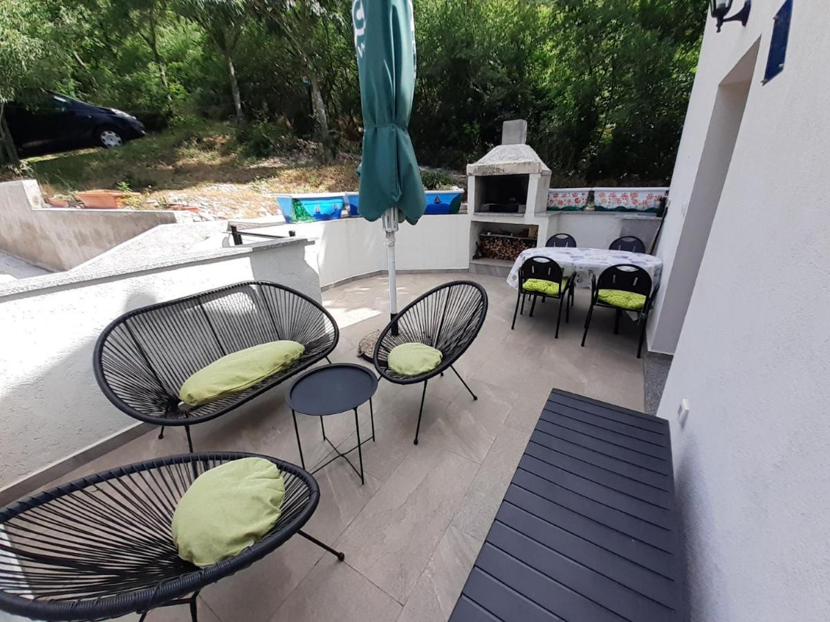 Apartman Sunset Plomin Exterior photo